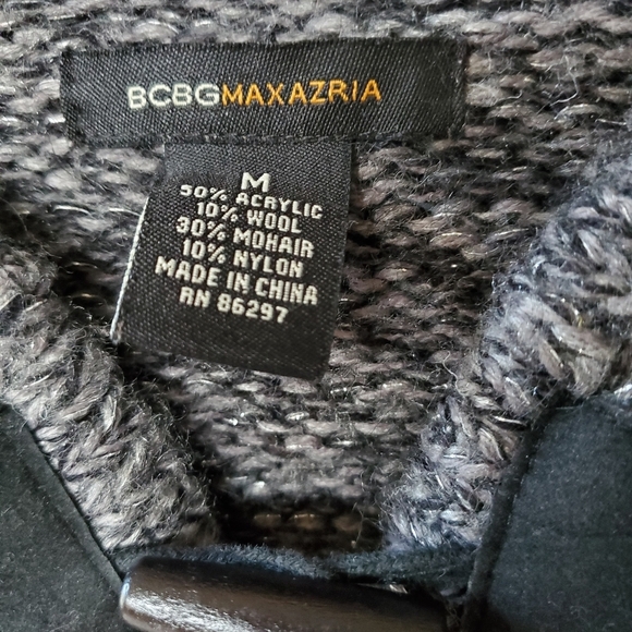 BCBGMAXAZRIA hooded cape. Womens size M - Picture 2 of 4